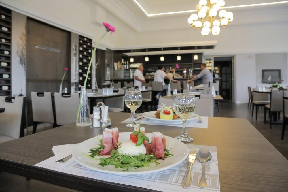באיה Duna Wellness Hotel מראה חיצוני תמונה