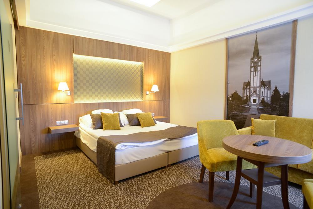באיה Duna Wellness Hotel מראה חיצוני תמונה